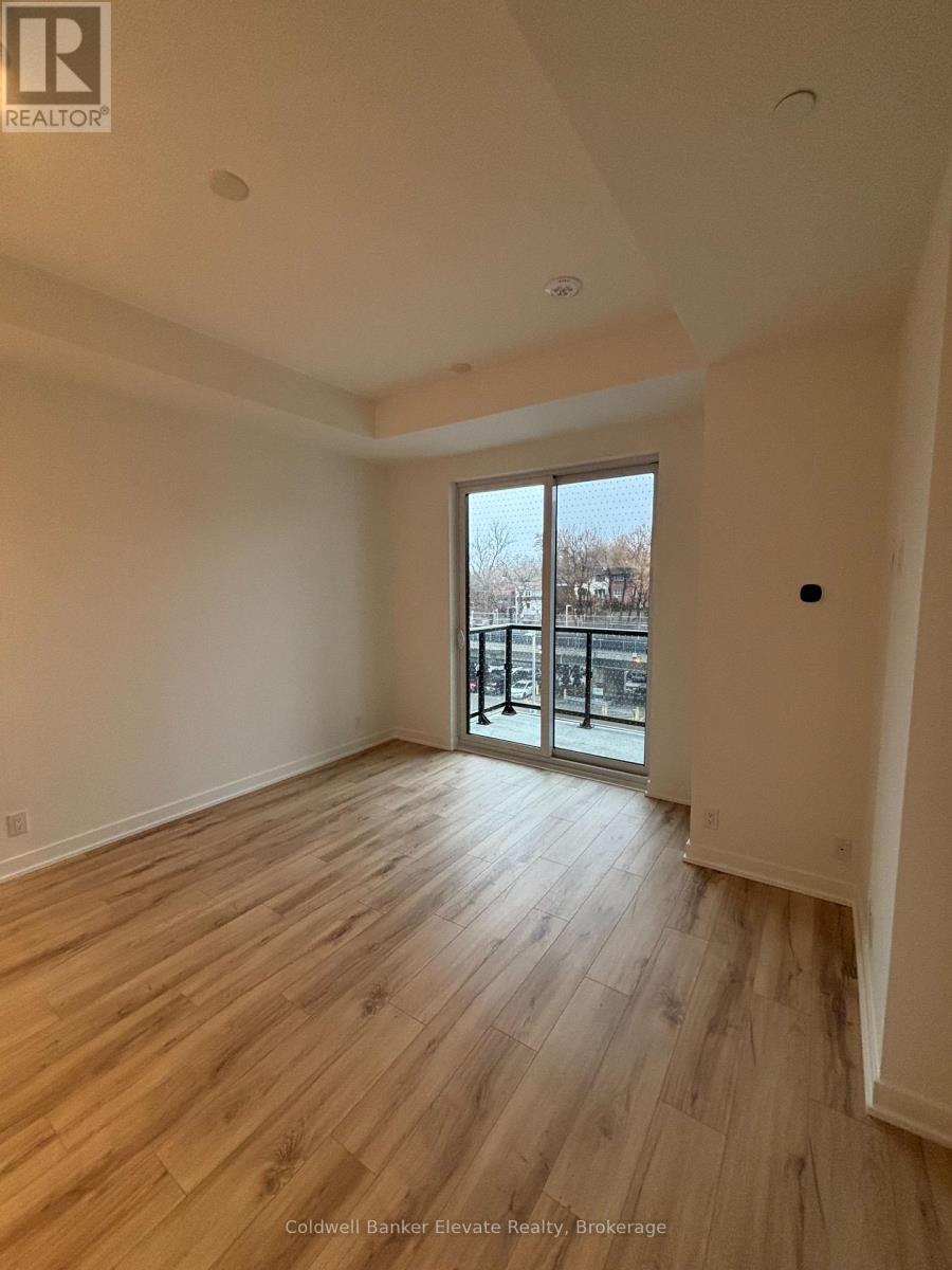 201 - 1660 Bloor Street W, Toronto, Ontario  M6P 0C6 - Photo 4 - W13029980