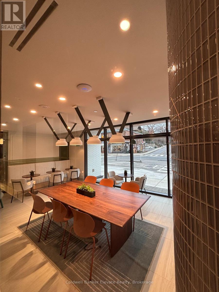 201 - 1660 Bloor Street W, Toronto, Ontario  M6P 0C6 - Photo 8 - W13029980