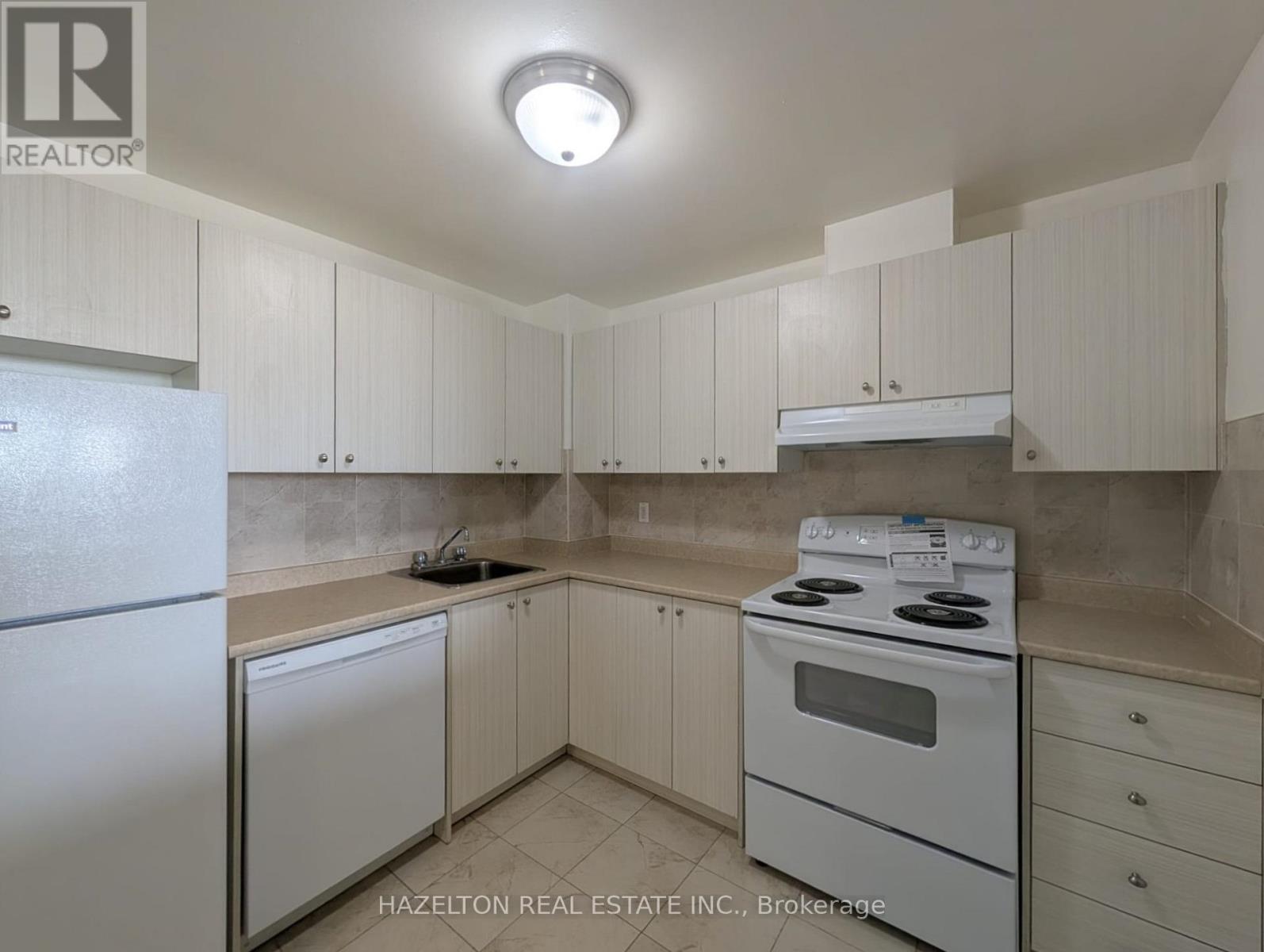 908 - 6719 Glen Erin Drive, Mississauga, Ontario  L5N 3S6 - Photo 4 - W13030004