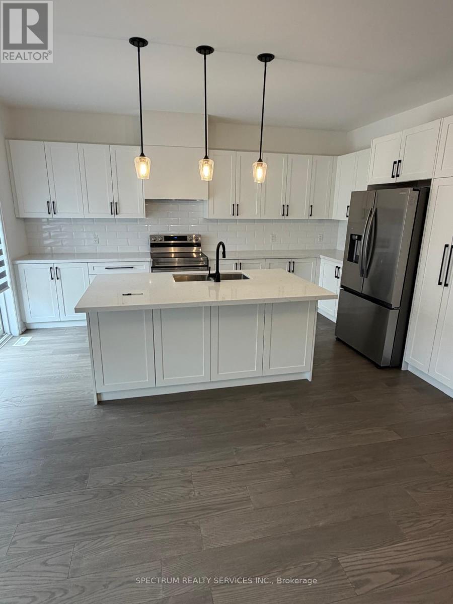 7 Santa Barbara Lane, Halton Hills, Ontario  L7G 0P7 - Photo 2 - W13030010