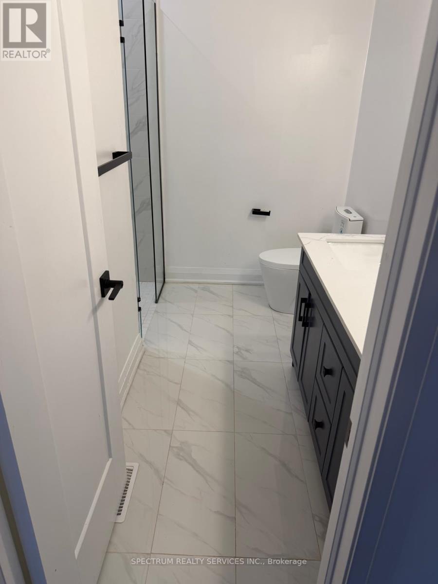 7 Santa Barbara Lane, Halton Hills, Ontario  L7G 0P7 - Photo 5 - W13030010