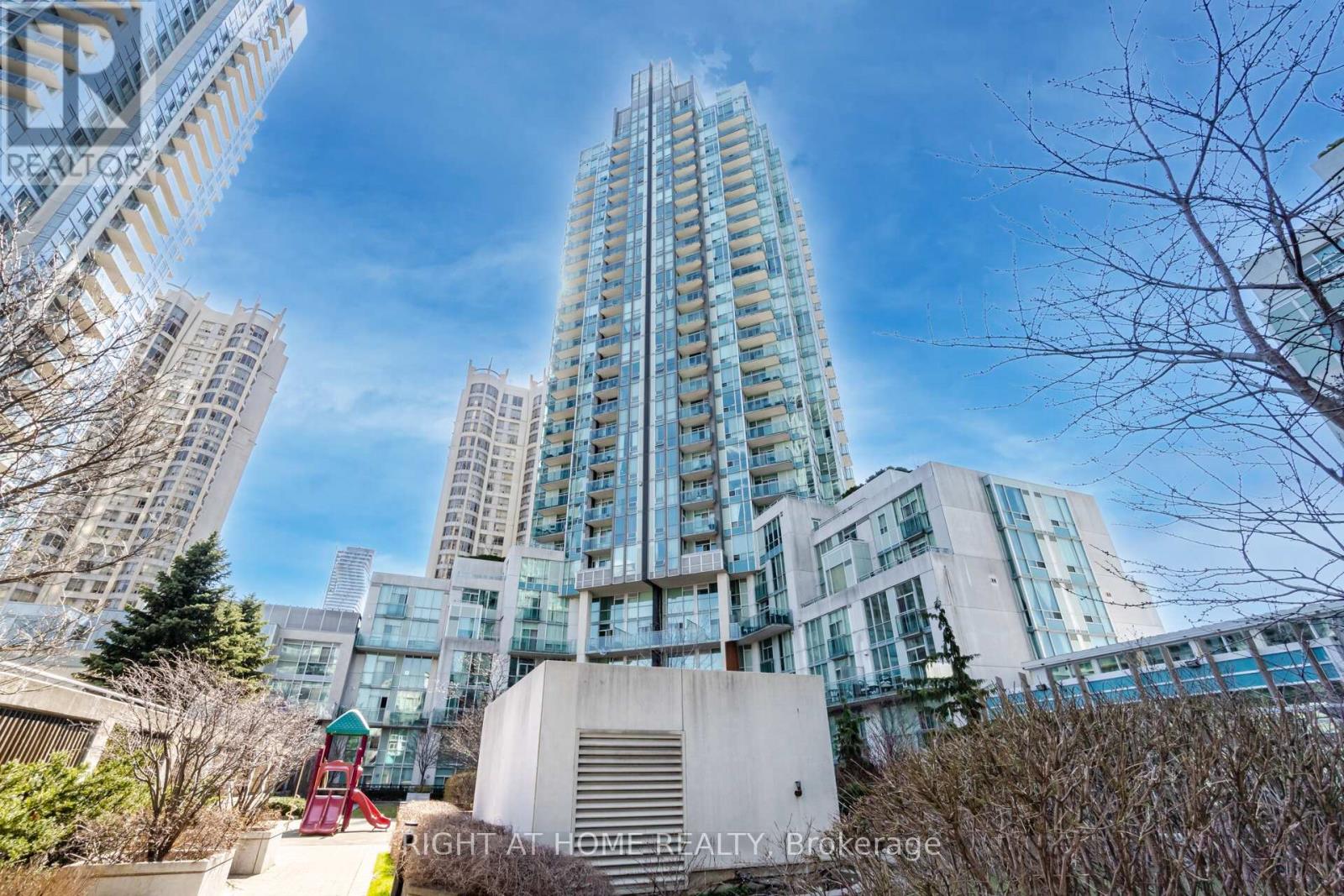 1909 - 3939 Duke Of York Boulevard, Mississauga, Ontario  L5B 4N2 - Photo 26 - W13030022