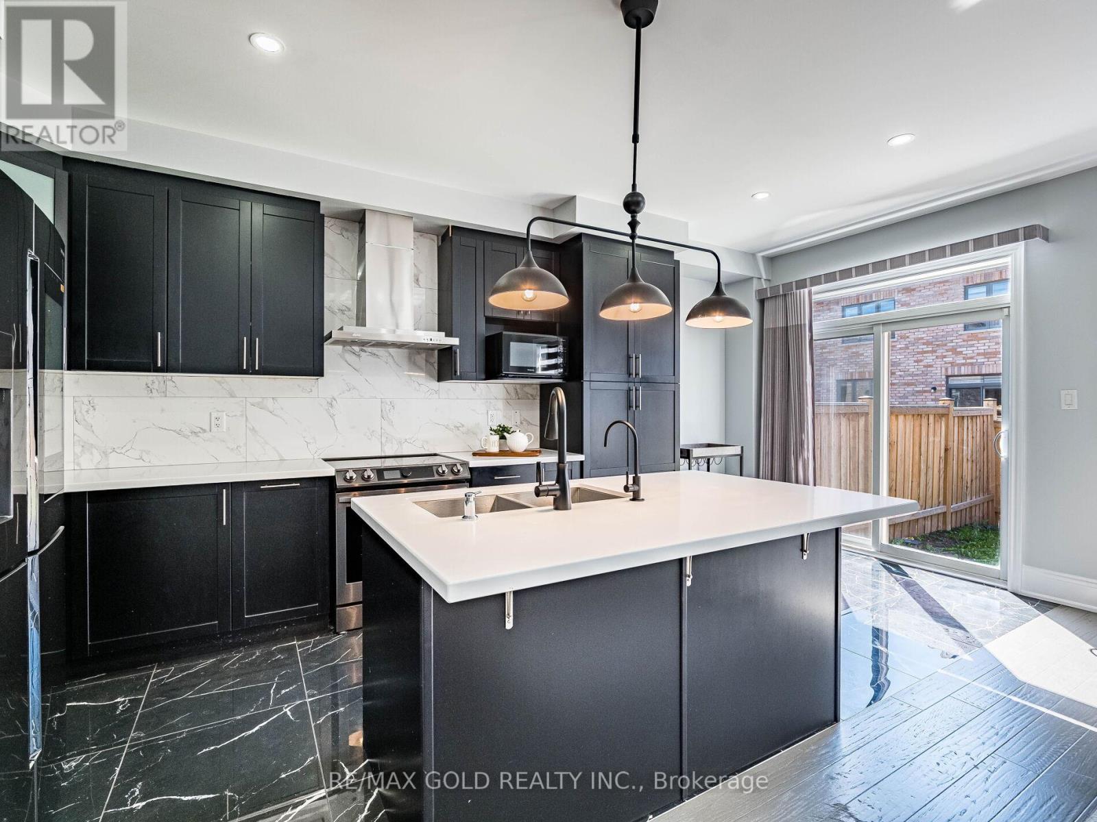 105 Boathouse Road, Brampton, Ontario  L7A 5B7 - Photo 16 - W13030024