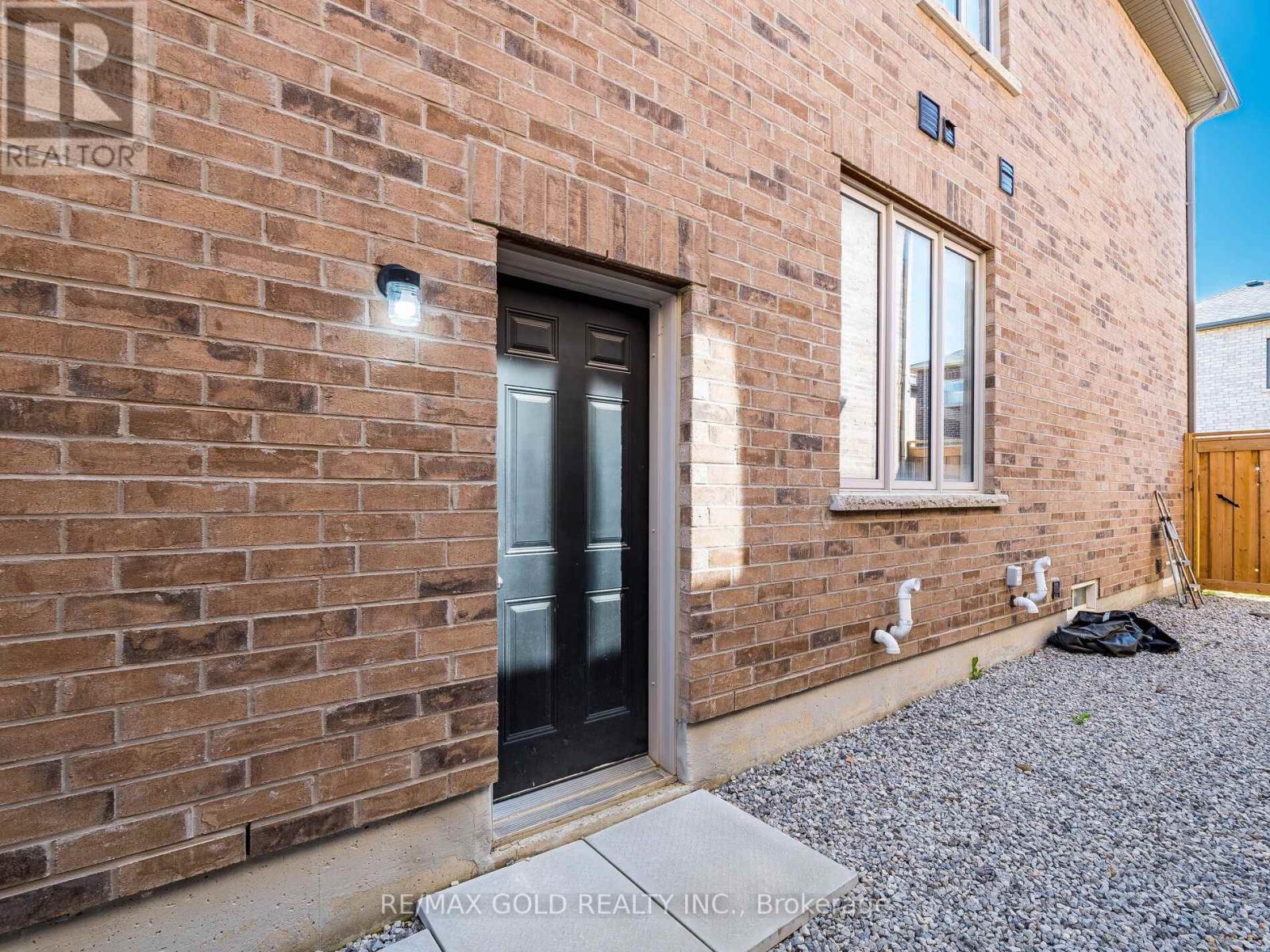 105 Boathouse Road, Brampton, Ontario  L7A 5B7 - Photo 32 - W13030024