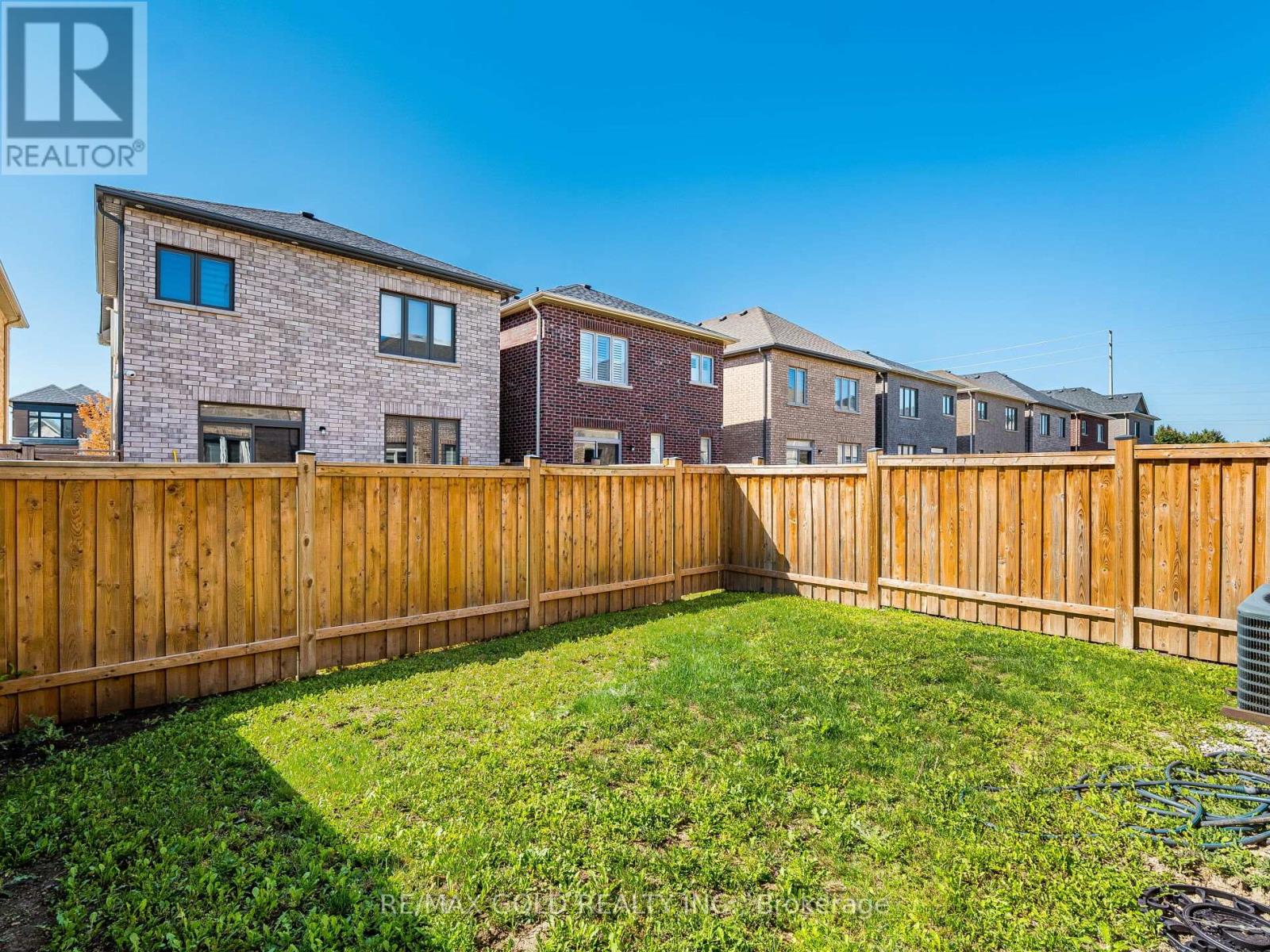 105 Boathouse Road, Brampton, Ontario  L7A 5B7 - Photo 34 - W13030024