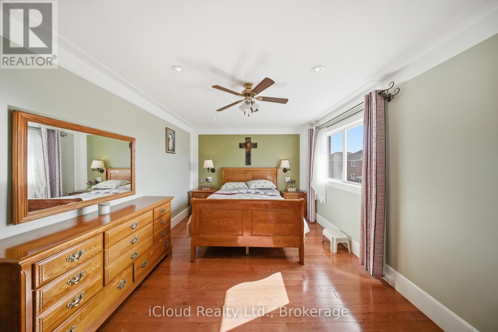 7389 Sandhurst Drive, Mississauga, Ontario  L5N 7G6 - Photo 29 - W13030066