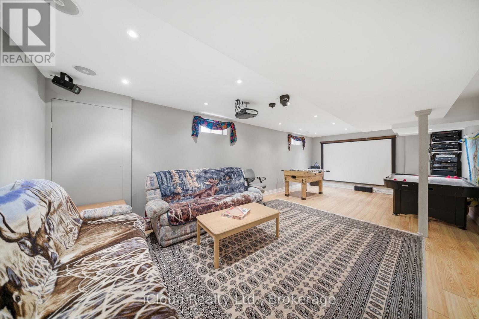 7389 Sandhurst Drive, Mississauga, Ontario  L5N 7G6 - Photo 39 - W13030066