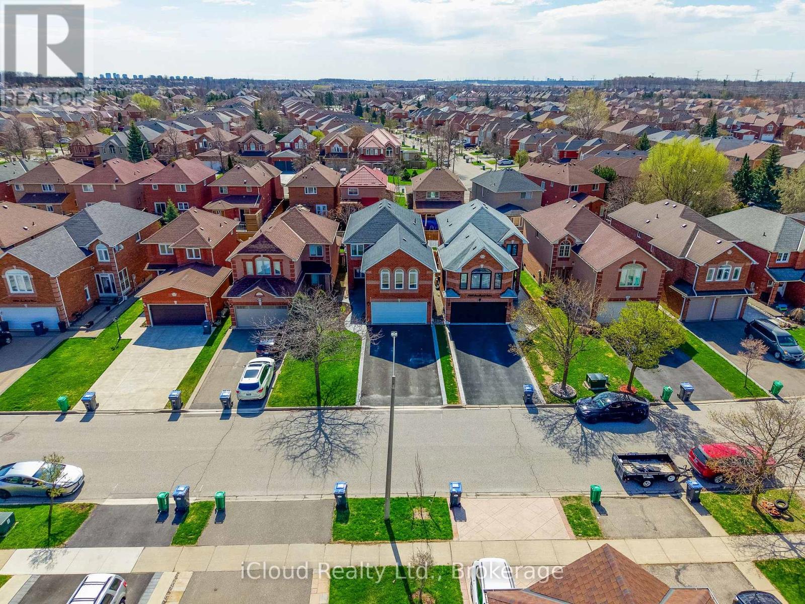 7389 Sandhurst Drive, Mississauga, Ontario  L5N 7G6 - Photo 46 - W13030066