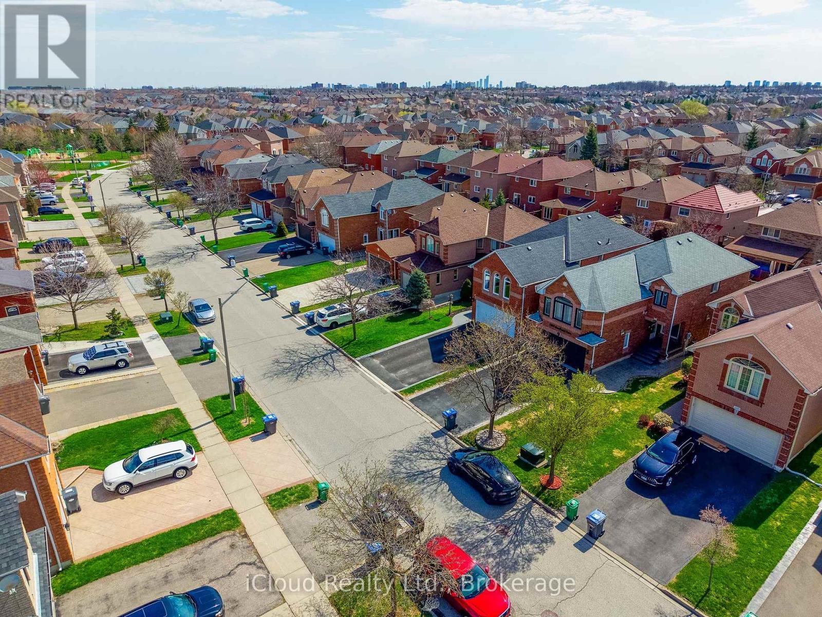 7389 Sandhurst Drive, Mississauga, Ontario  L5N 7G6 - Photo 48 - W13030066