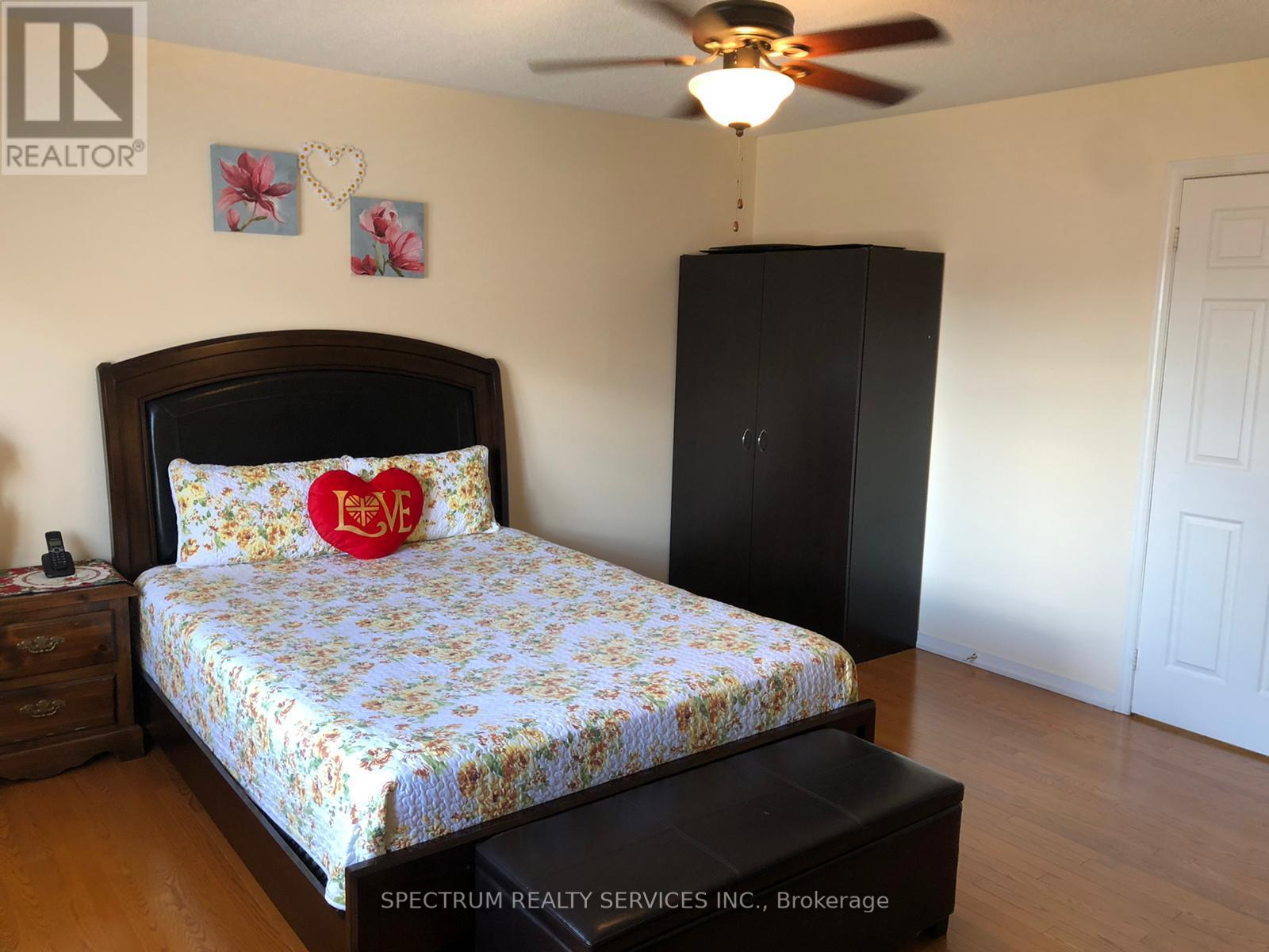 90 Templehill Road, Brampton, Ontario  L6R 3R6 - Photo 10 - W13030078