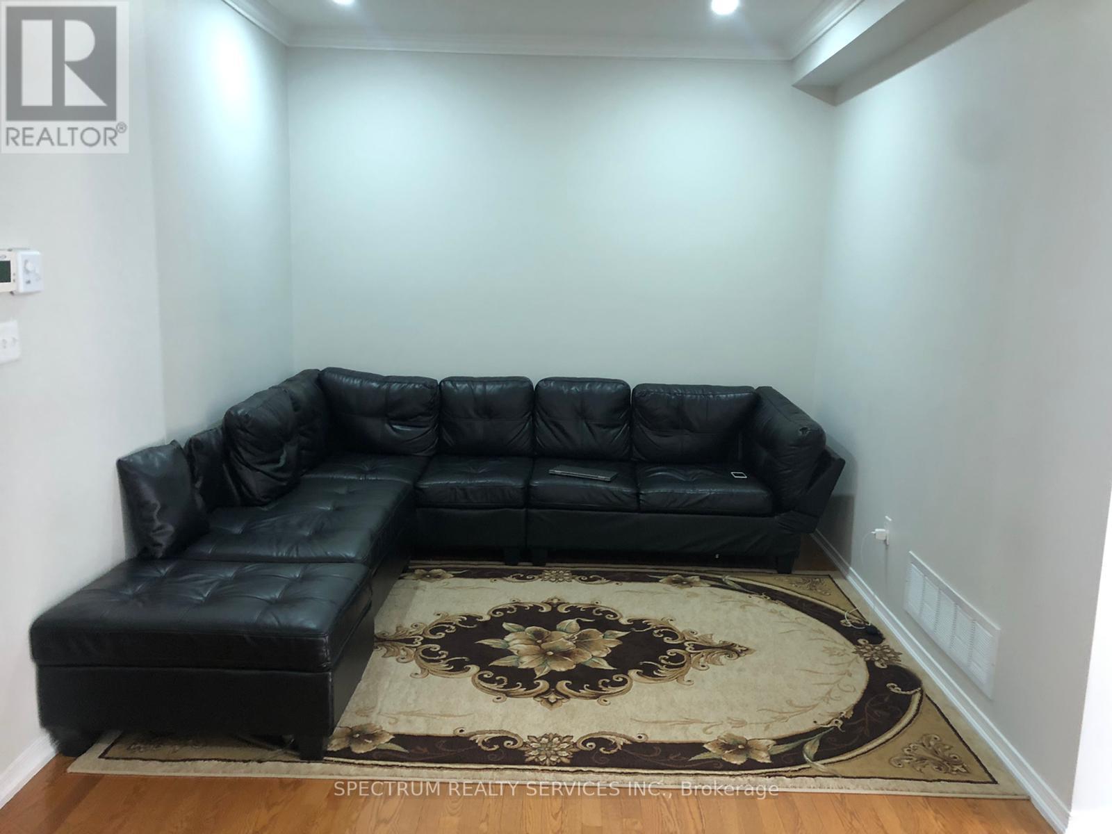 90 Templehill Road, Brampton, Ontario  L6R 3R6 - Photo 8 - W13030078