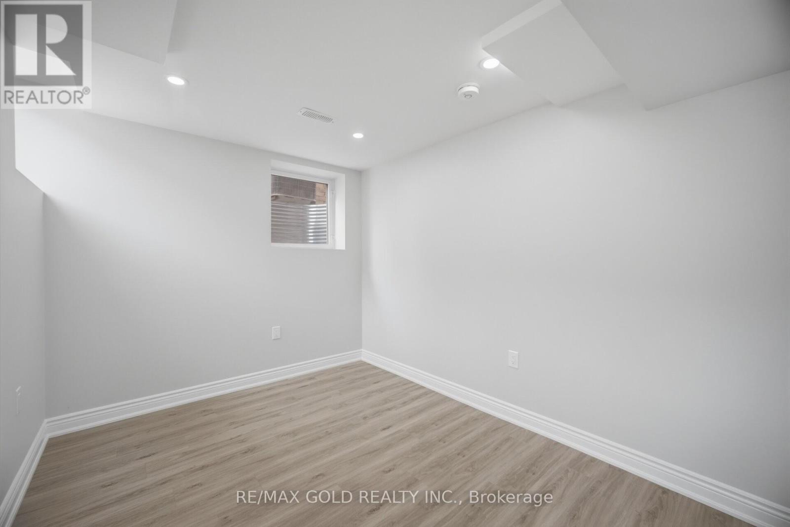 11 Sinatra Street, Brampton, Ontario  L6R 4B3 - Photo 25 - W13030080