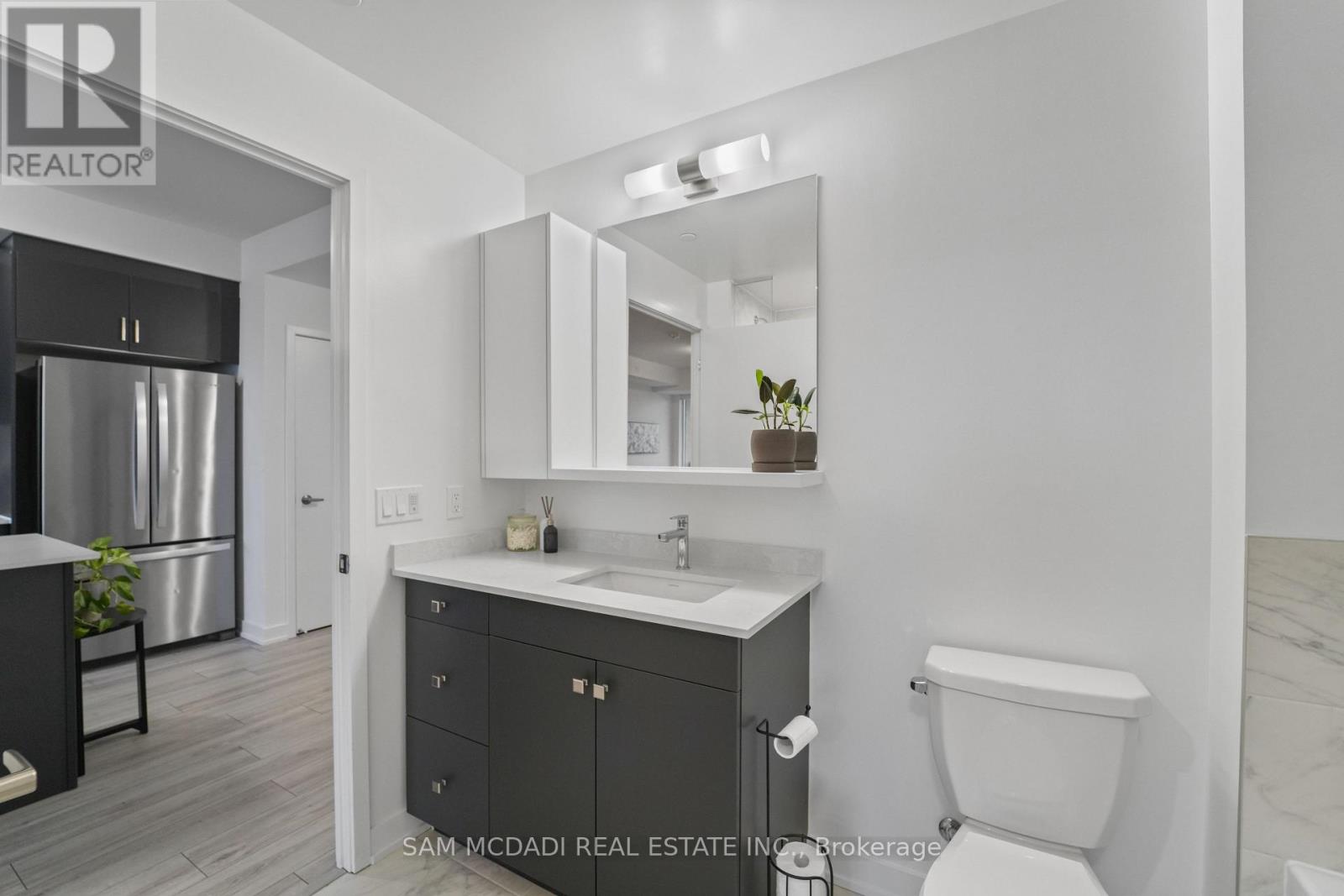 1403 - 1035 Southdown Road, Mississauga, Ontario  L5J 0A2 - Photo 21 - W13030104