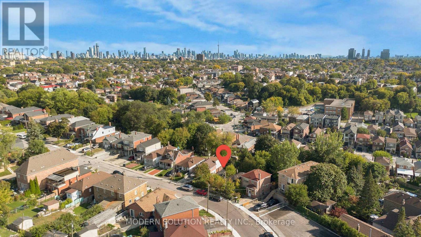 5a Dynevor Road, Toronto, Ontario  M6E 3W7 - Photo 2 - W13030106