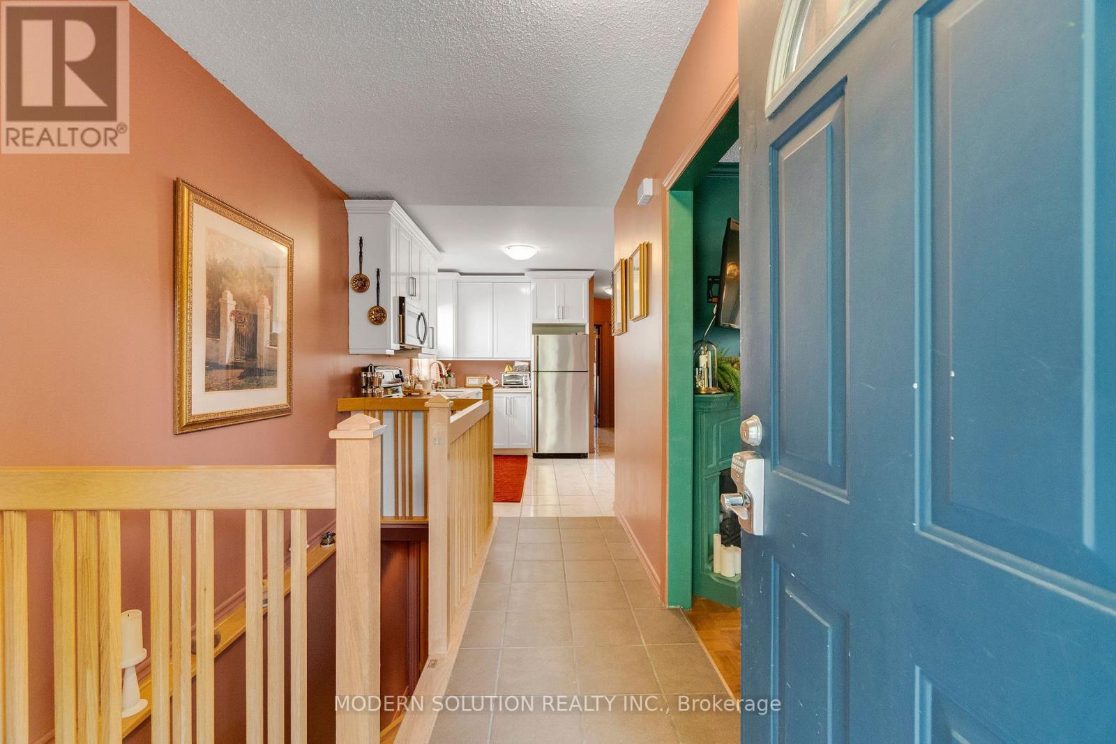 5a Dynevor Road, Toronto, Ontario  M6E 3W7 - Photo 5 - W13030106