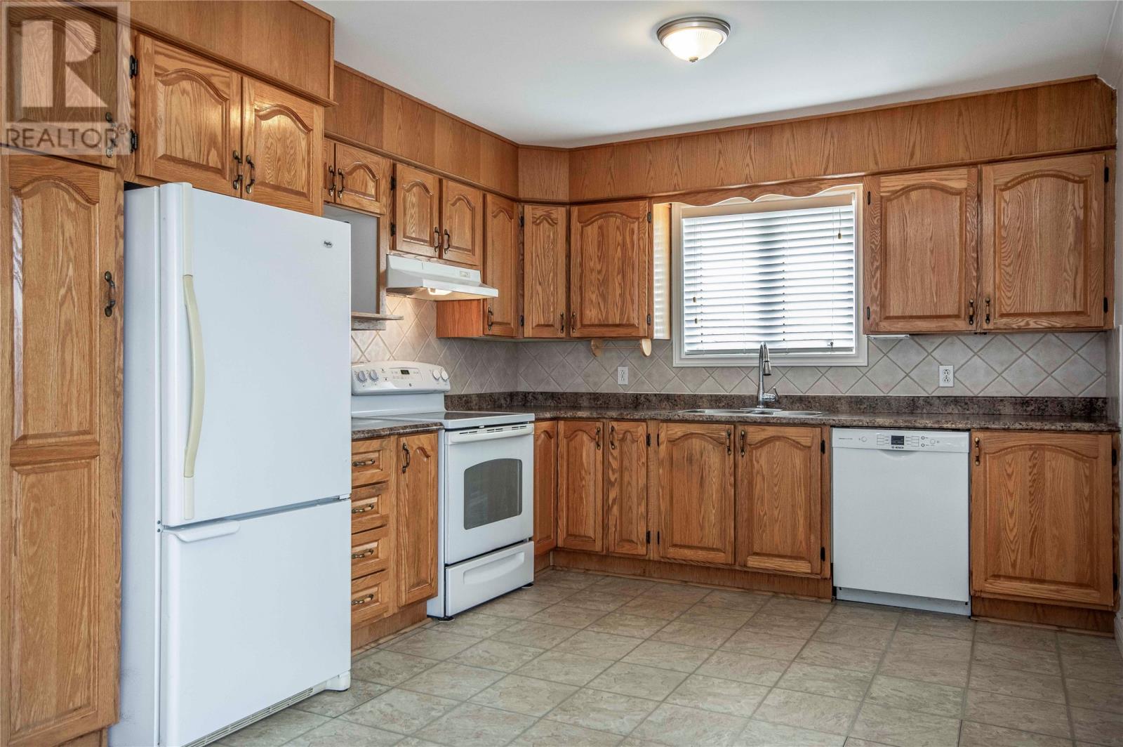 51 Chanterelle Drive, Conception Bay South, Newfoundland & Labrador  A1W 4E4 - Photo 6 - 1296464