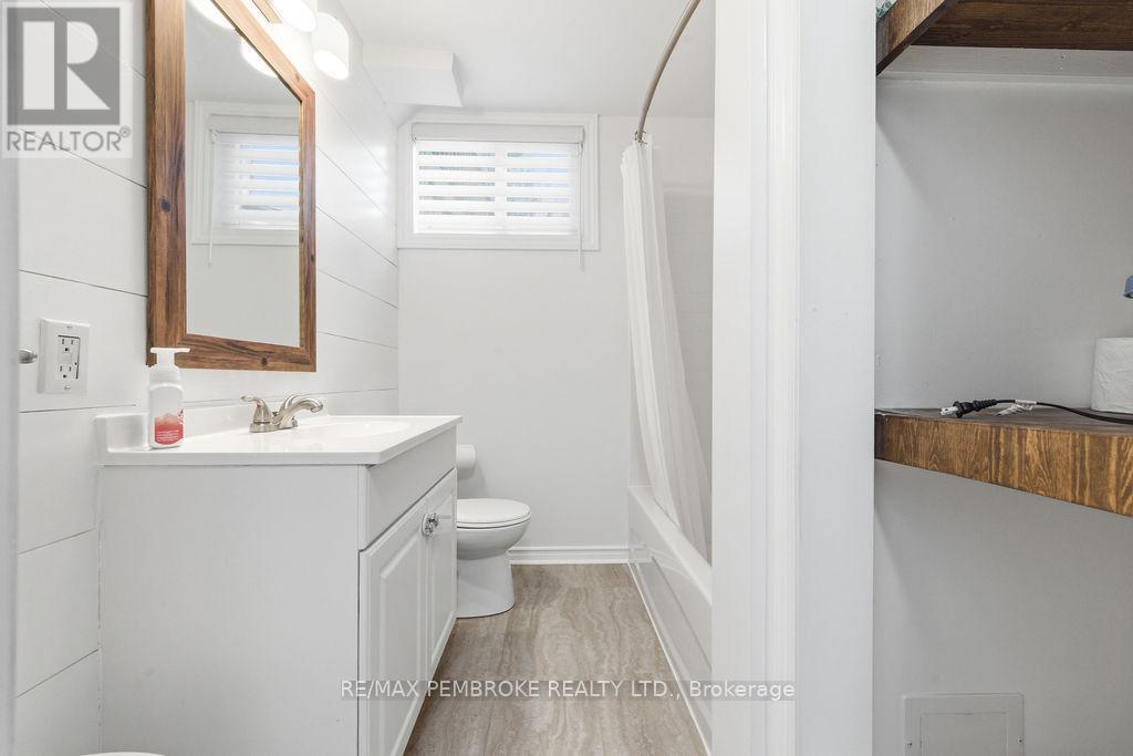 34 John Street, Petawawa, Ontario  K8H 1S7 - Photo 33 - X13030142