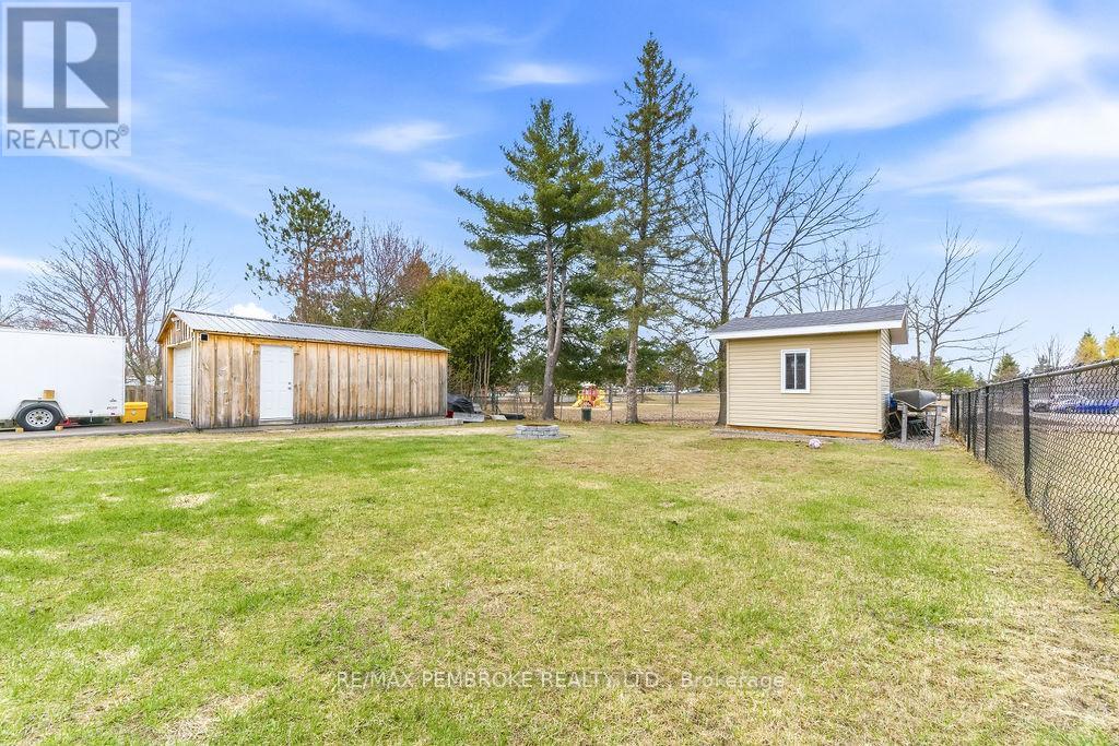 34 John Street, Petawawa, Ontario  K8H 1S7 - Photo 36 - X13030142