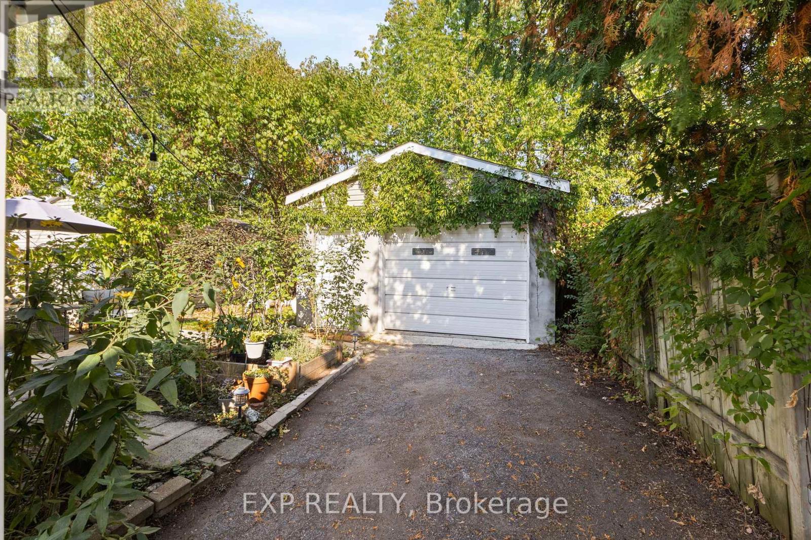 203 Carruthers Avenue, Ottawa, Ontario  K1Y 1N6 - Photo 24 - X13030198