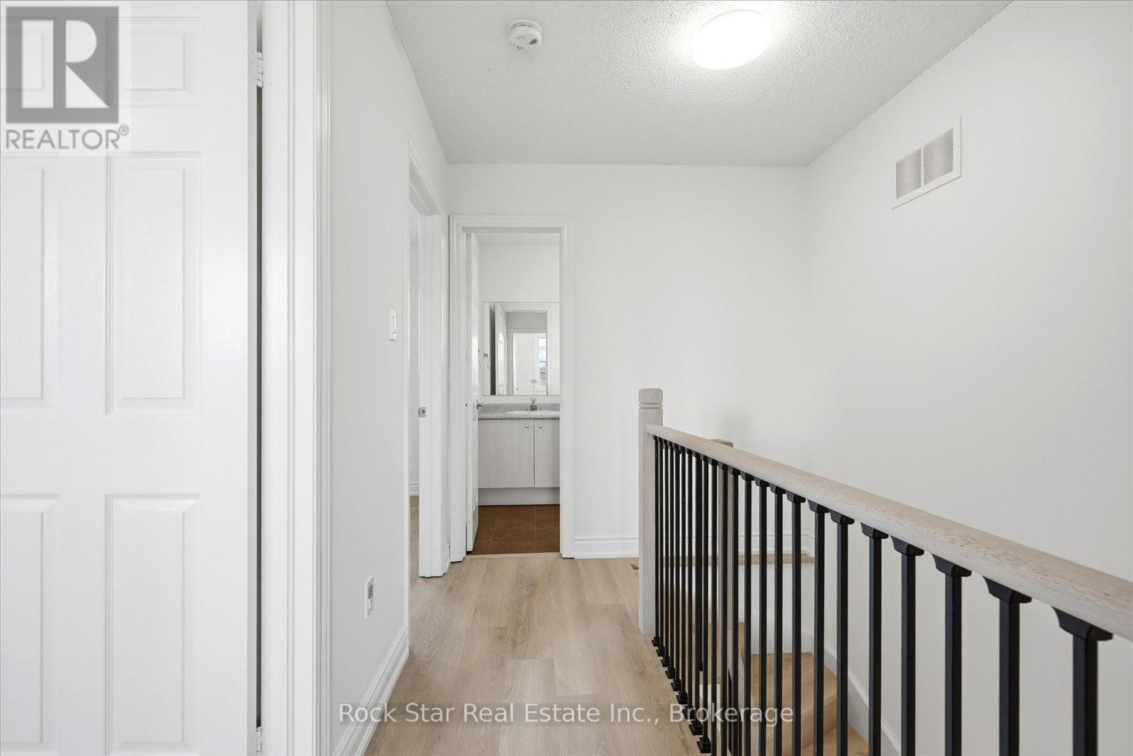 20 Knupp Road, Barrie (Edgehill Drive), Ontario  L4N 0P6 - Photo 16 - S13030248