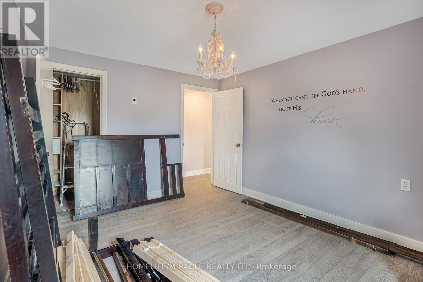 3318 Sinnicks Avenue, Niagara Falls, Ontario  L2J 2G3 - Photo 21 - X13029732