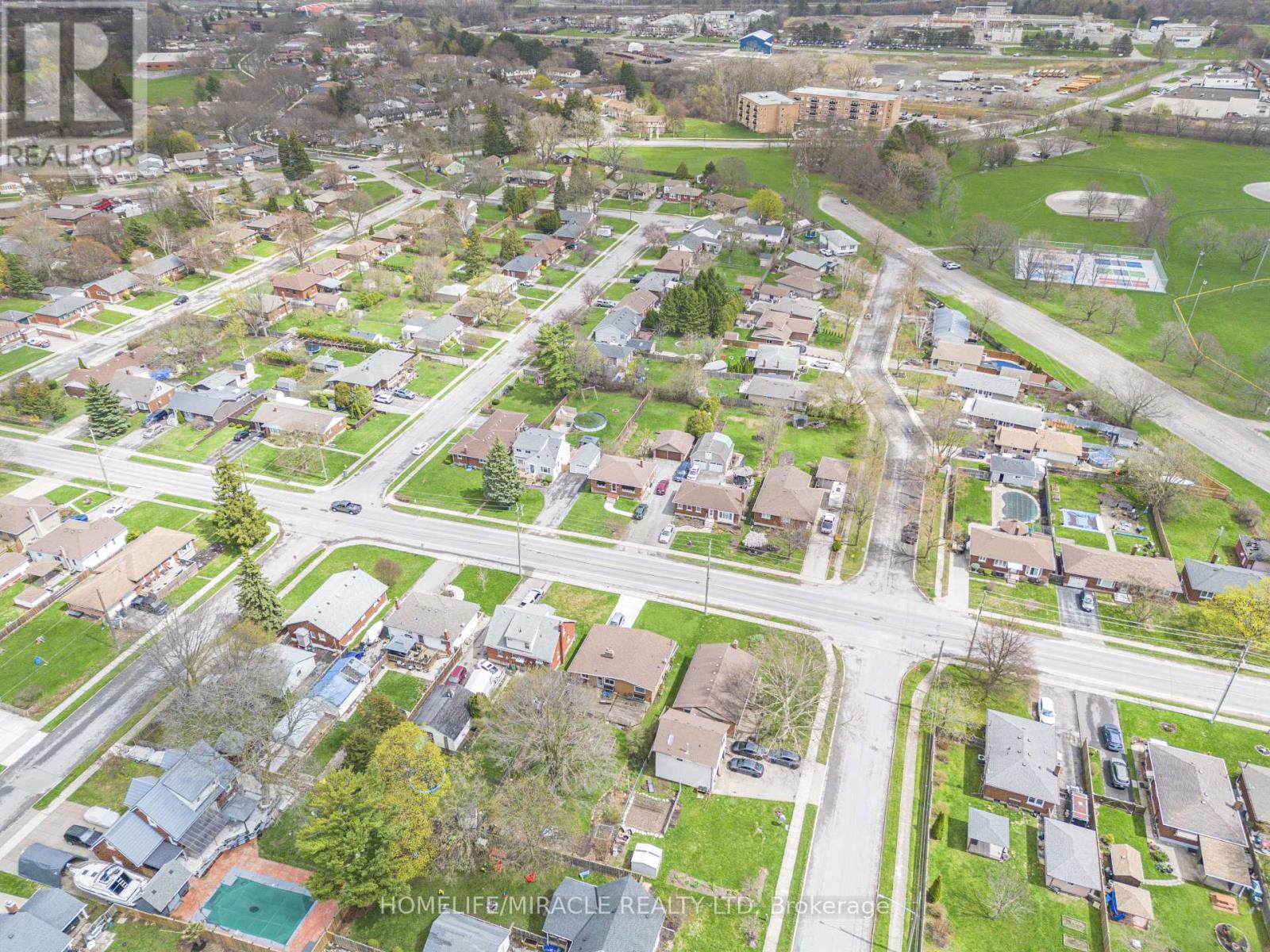 3318 Sinnicks Avenue, Niagara Falls, Ontario  L2J 2G3 - Photo 48 - X13029732