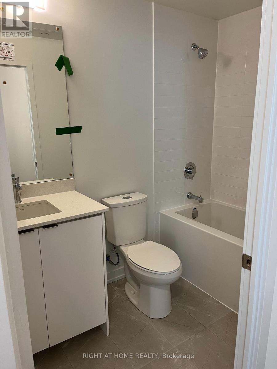 1501 - 55 Duke Street W, Kitchener, Ontario  N2H 0C9 - Photo 2 - X13029742