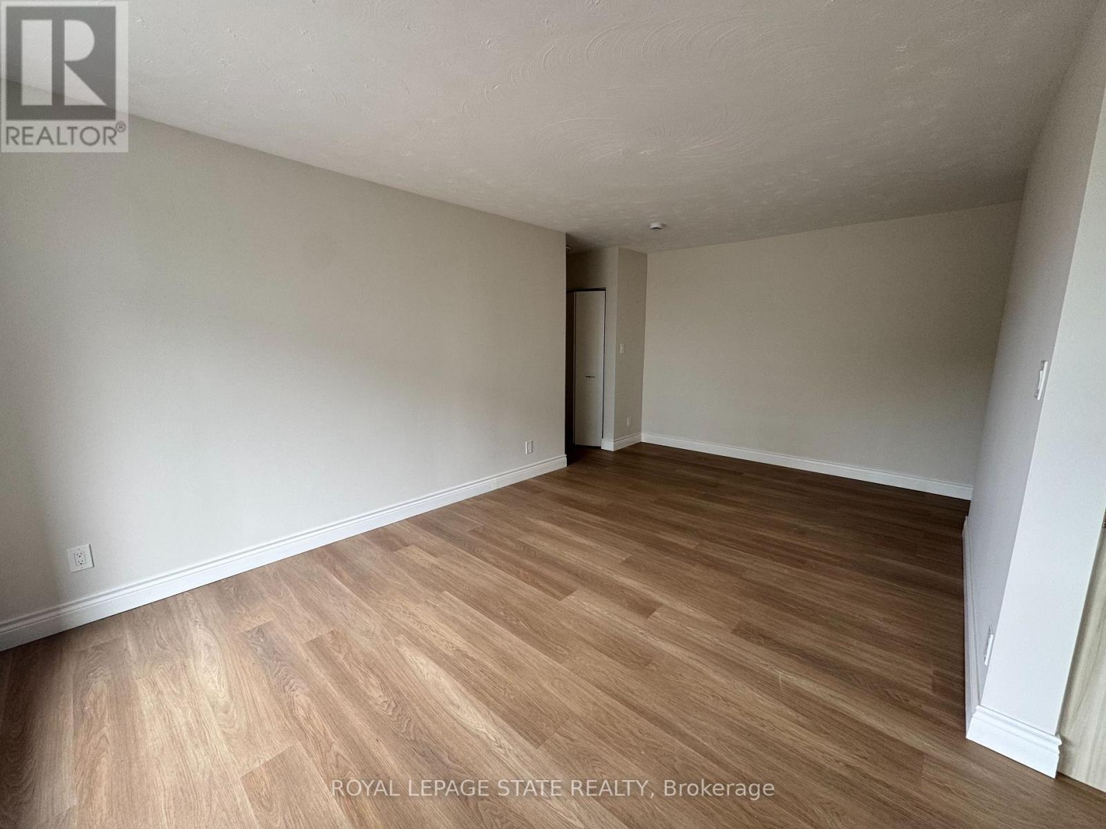 102 - 105 Tia Drive, Hamilton, Ontario  L8H 2N8 - Photo 4 - X13029792