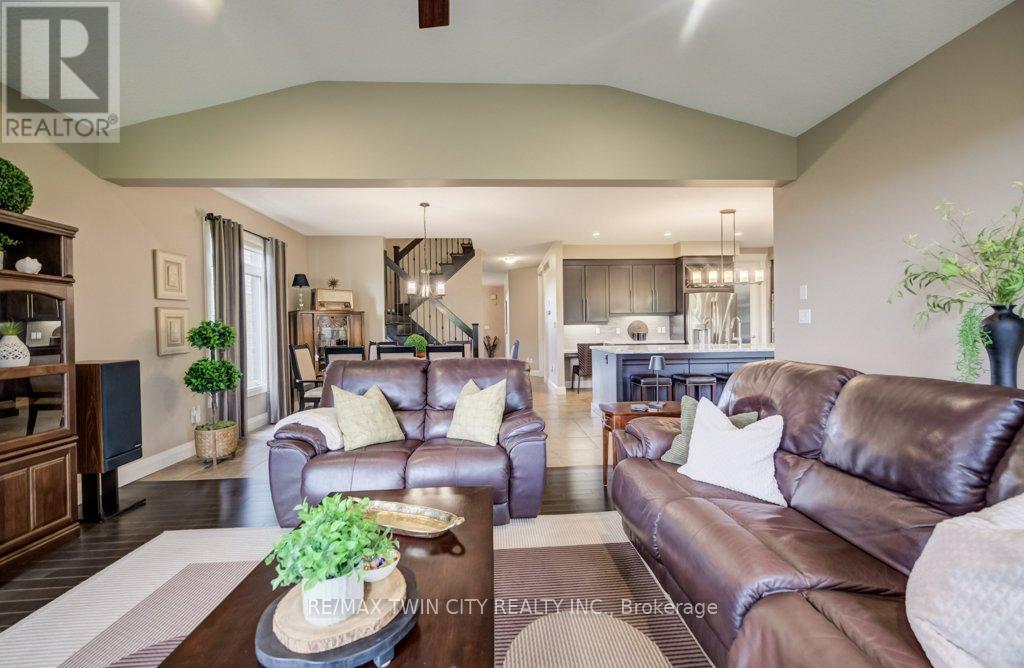 92 Kropf Drive, Wilmot, Ontario  N3A 4S3 - Photo 12 - X13029826