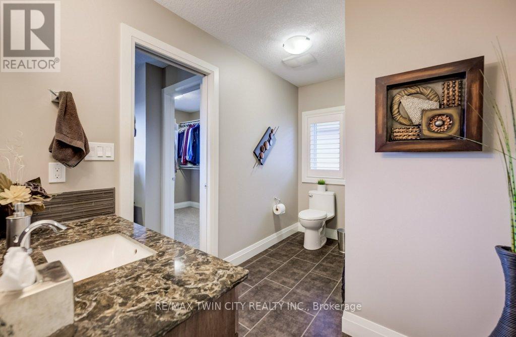 92 Kropf Drive, Wilmot, Ontario  N3A 4S3 - Photo 34 - X13029826