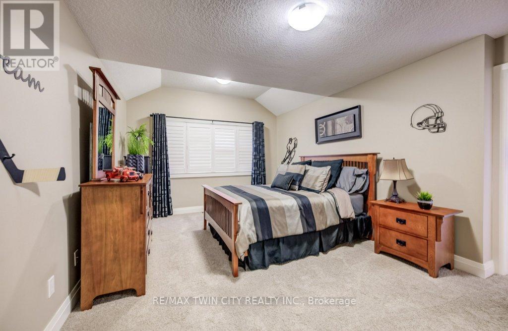 92 Kropf Drive, Wilmot, Ontario  N3A 4S3 - Photo 36 - X13029826