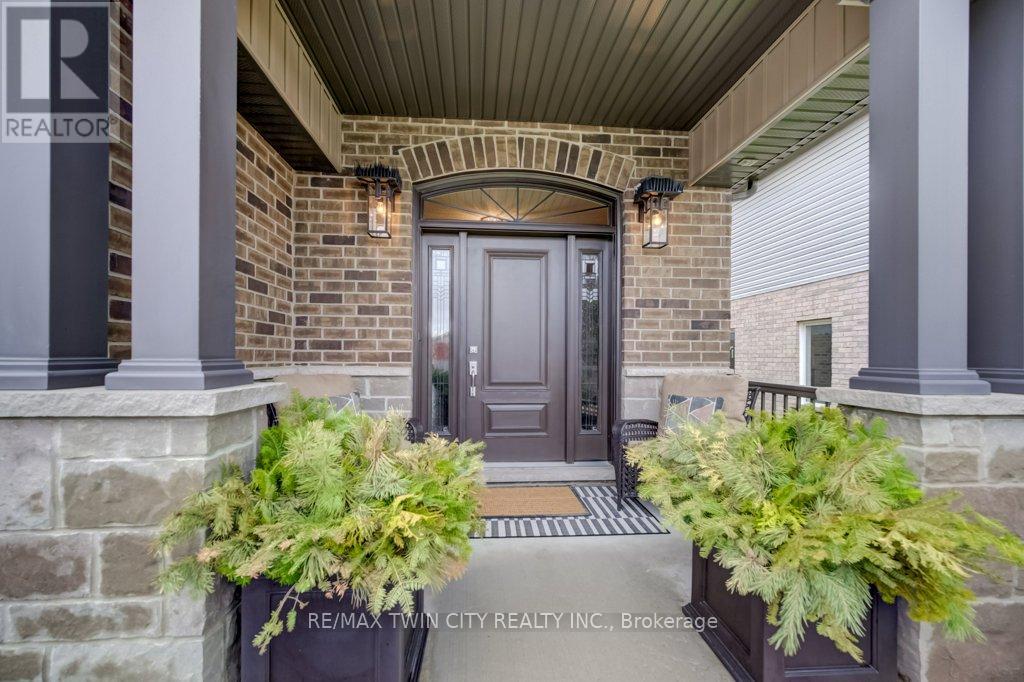 92 Kropf Drive, Wilmot, Ontario  N3A 4S3 - Photo 4 - X13029826