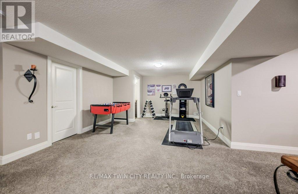 92 Kropf Drive, Wilmot, Ontario  N3A 4S3 - Photo 42 - X13029826