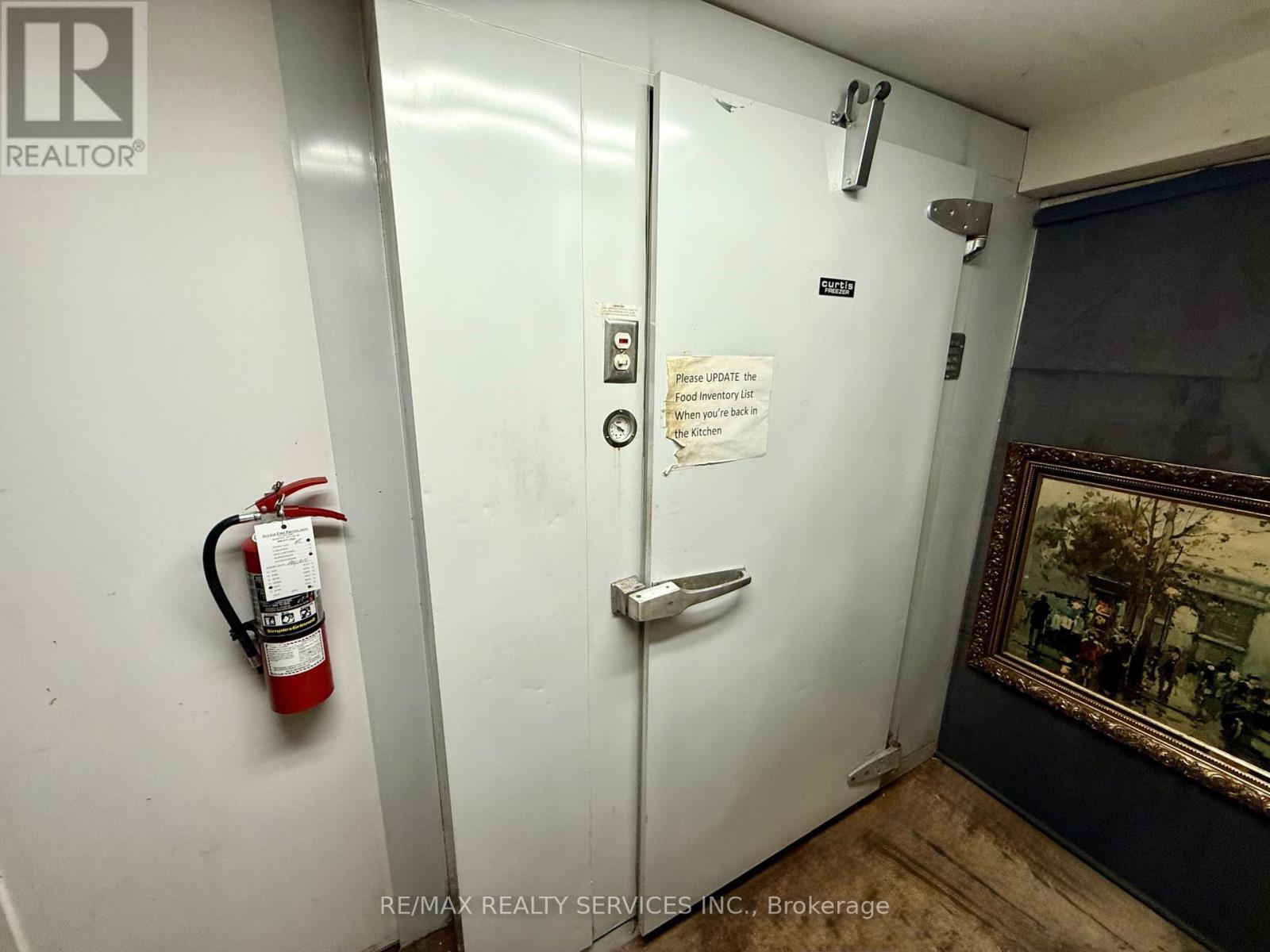 12 Queen Street, St. Catharines, Ontario  L2R 5G3 - Photo 20 - X13029830