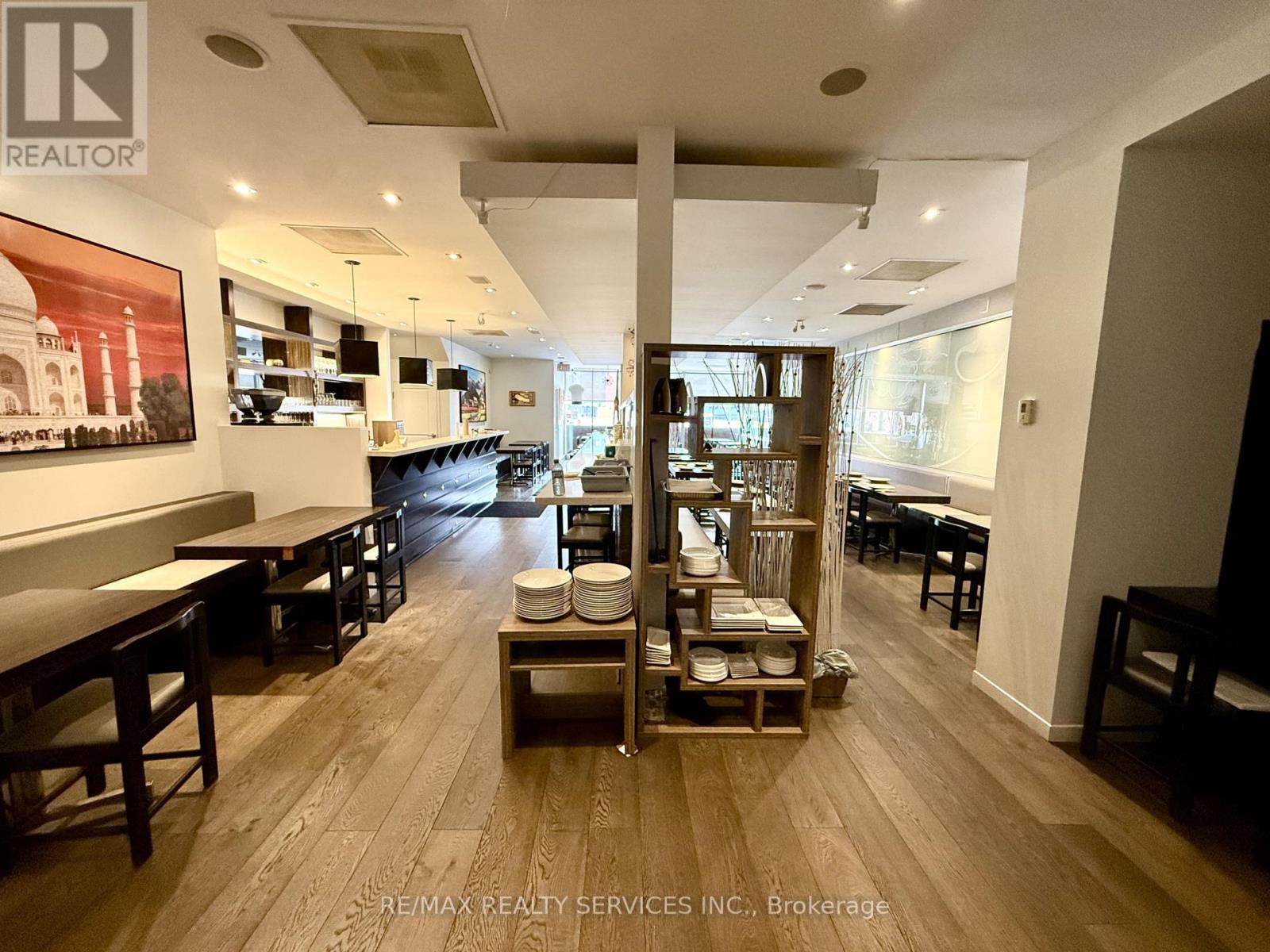 12 Queen Street, St. Catharines, Ontario  L2R 5G3 - Photo 5 - X13029830