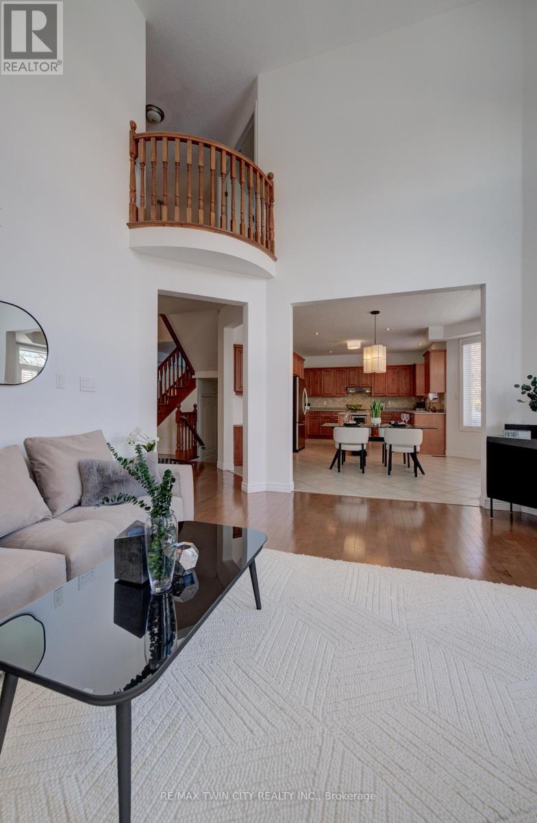 169 Falconridge Drive, Kitchener, Ontario  N2K 4J9 - Photo 10 - X13029906