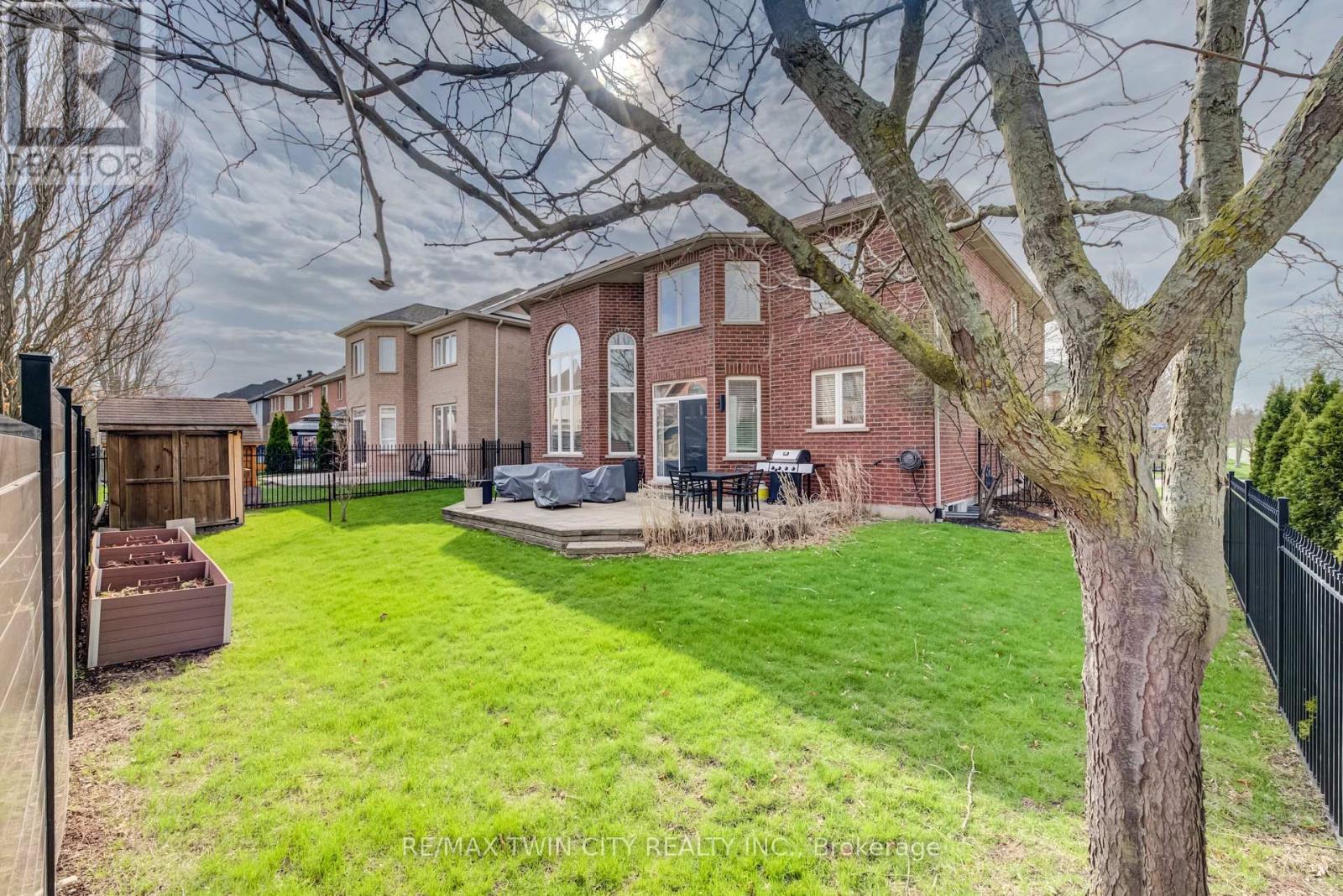 169 Falconridge Drive, Kitchener, Ontario  N2K 4J9 - Photo 39 - X13029906