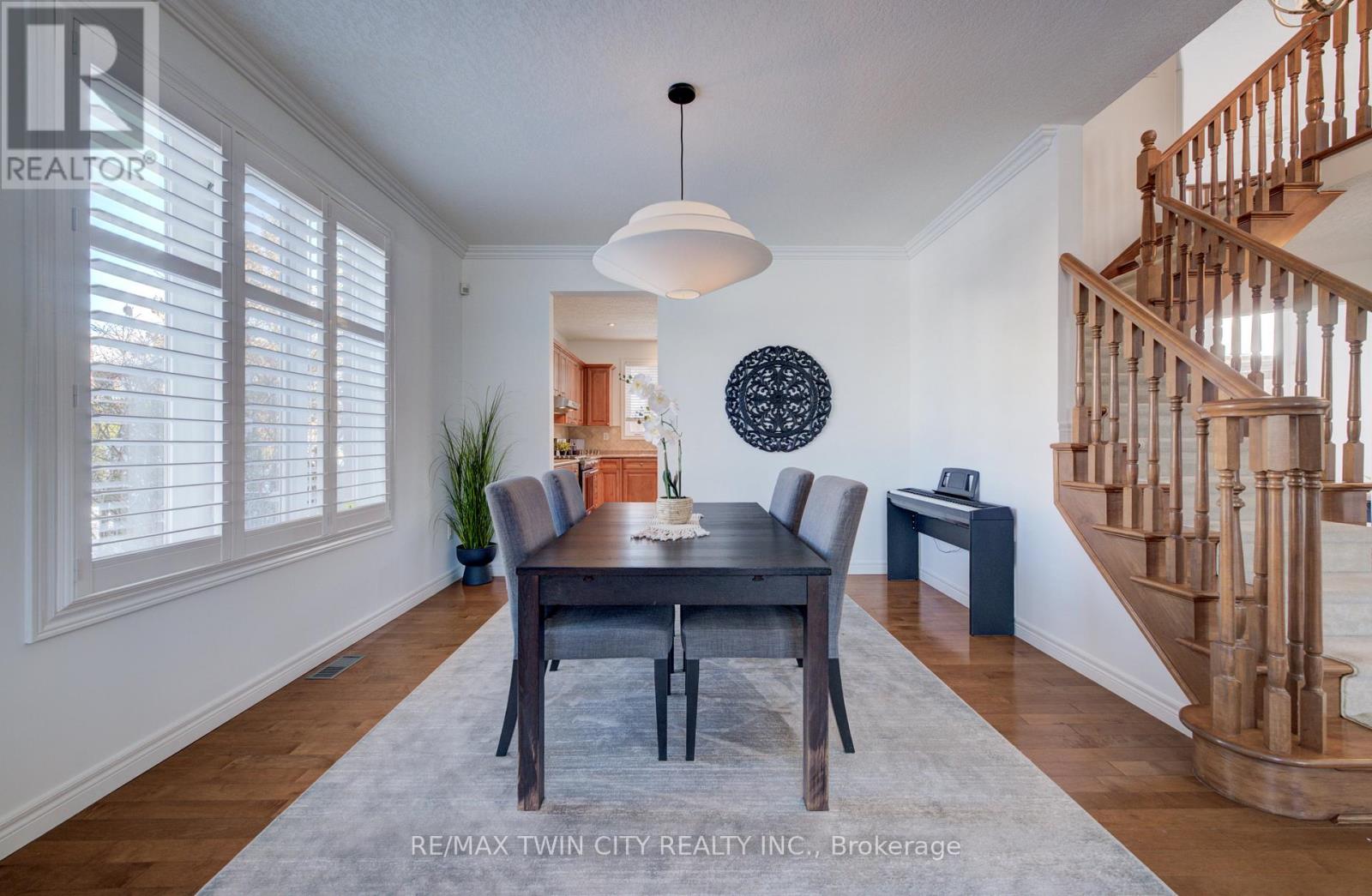 169 Falconridge Drive, Kitchener, Ontario  N2K 4J9 - Photo 8 - X13029906