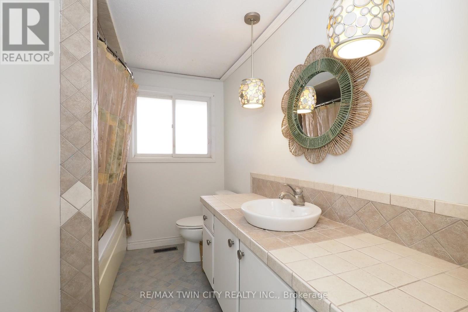 15 Mockingbird Drive, Woolwich, Ontario  N3B 1S9 - Photo 25 - X13030110