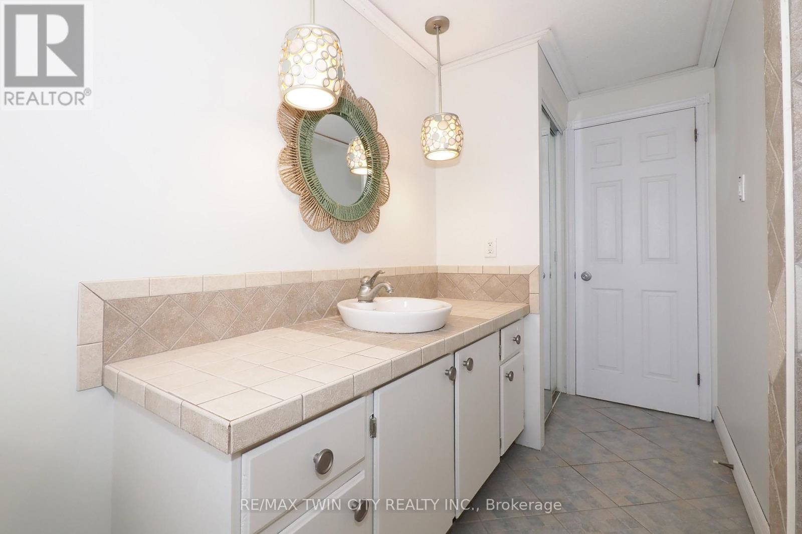 15 Mockingbird Drive, Woolwich, Ontario  N3B 1S9 - Photo 27 - X13030110