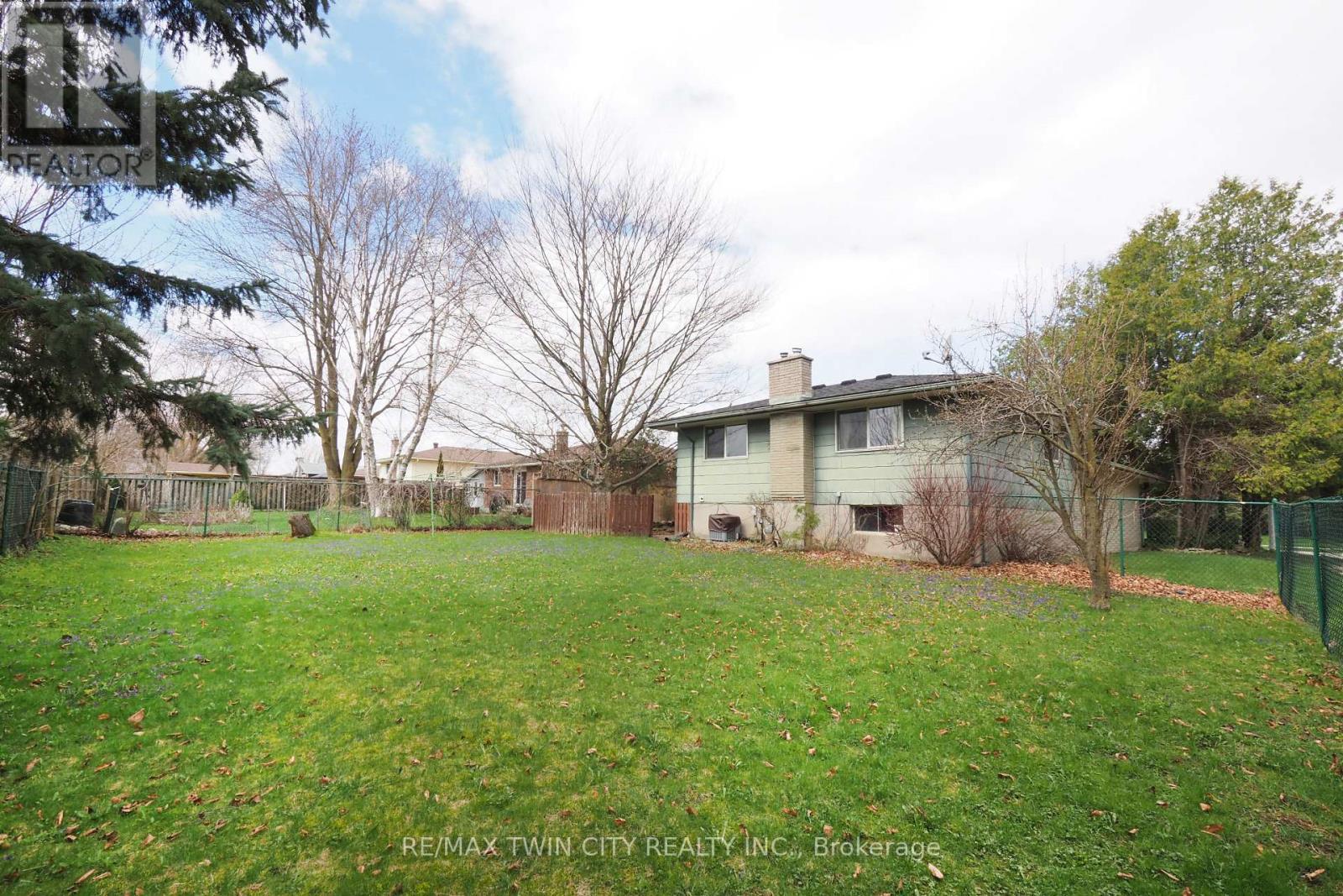 15 Mockingbird Drive, Woolwich, Ontario  N3B 1S9 - Photo 33 - X13030110