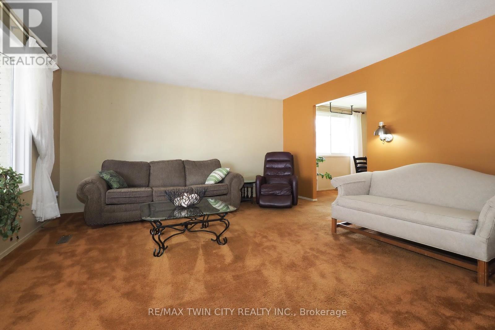 15 Mockingbird Drive, Woolwich, Ontario  N3B 1S9 - Photo 7 - X13030110