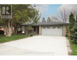 15 MOCKINGBIRD DRIVE, Woolwich, Ontario