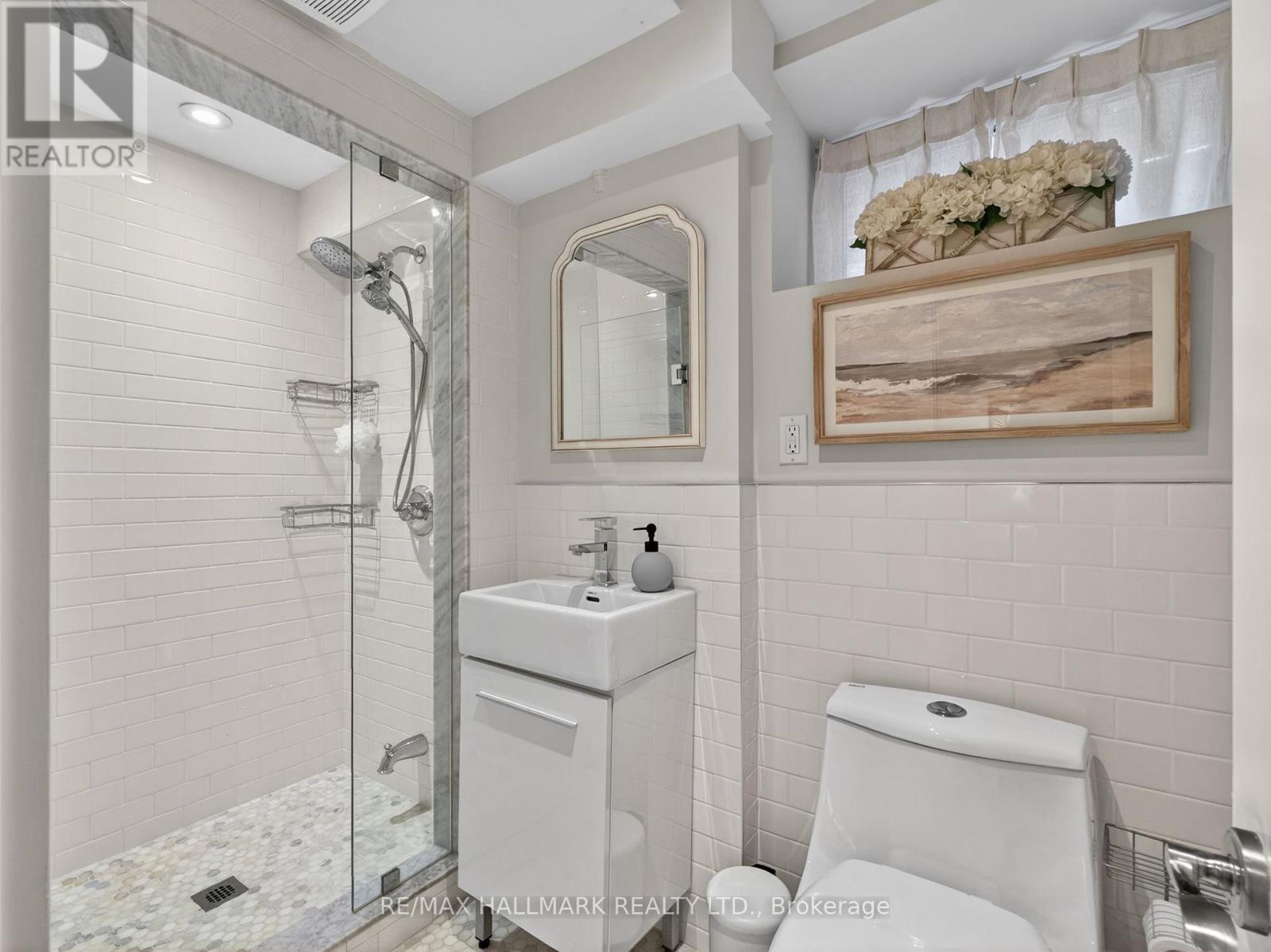 88 Neville Park Boulevard, Toronto, Ontario  M4E 3P8 - Photo 32 - E13028412