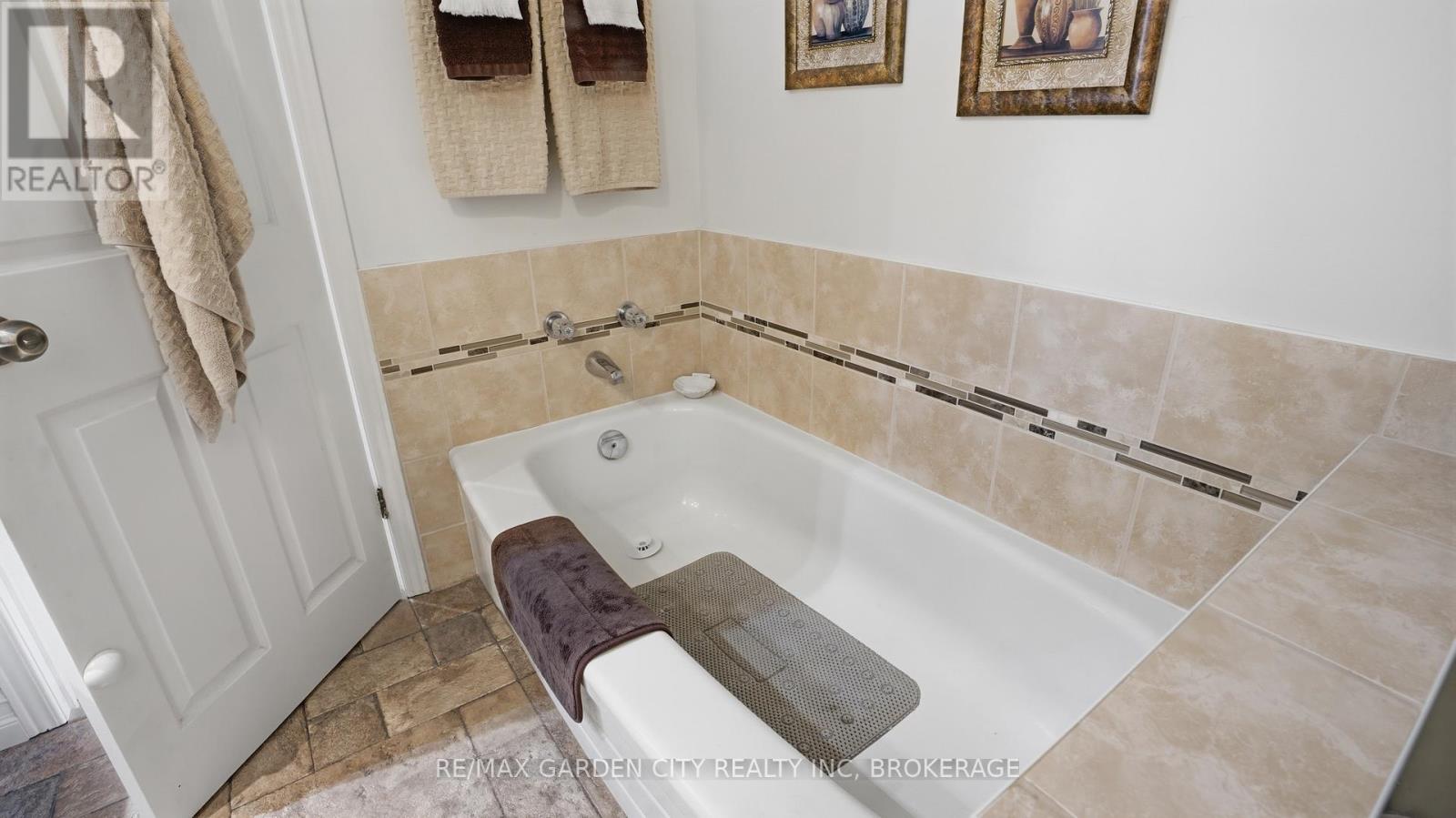 14 - 178 Scott Street, St. Catharines, Ontario  L2N 6Y5 - Photo 21 - X13021766