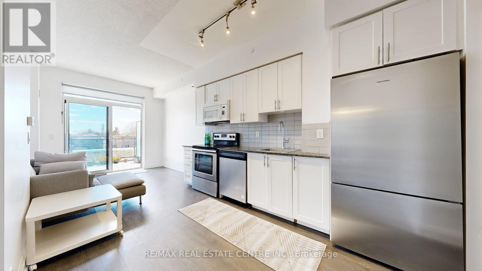 228 - 7900 BATHURST STREET, Vaughan, Ontario