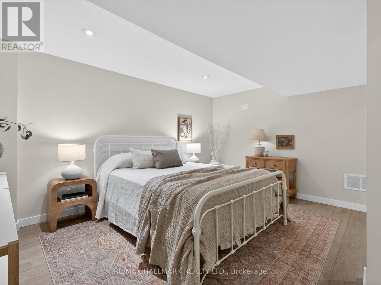 88 Neville Park Boulevard, Toronto, Ontario  M4E 3P8 - Photo 29 - E13028412