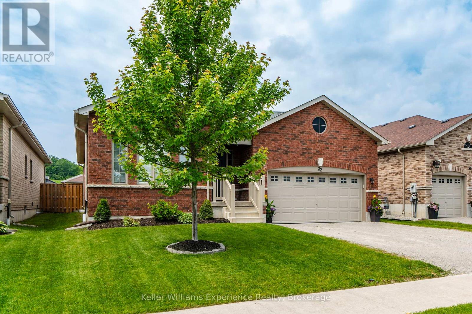 32 Hatton Drive, Penetanguishene, Ontario  L9M 0V6 - Photo 3 - S13030164