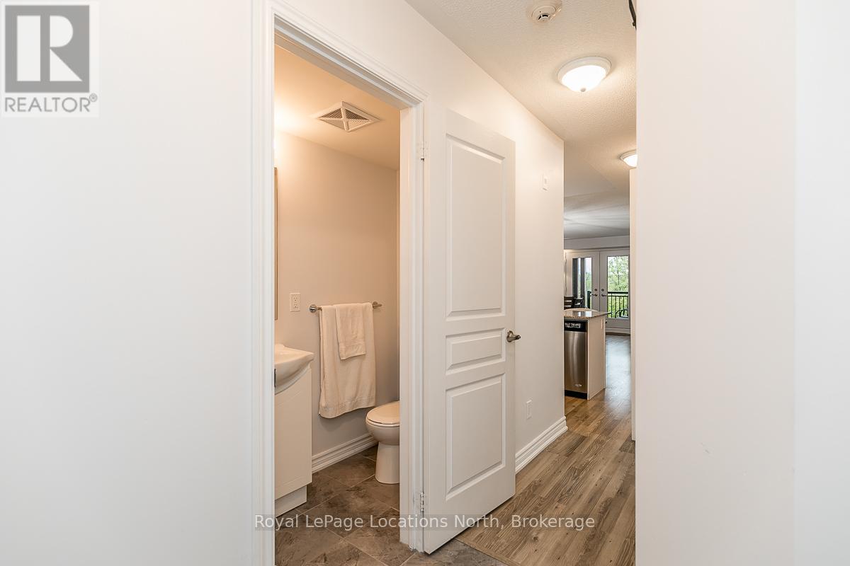 205 - 4 Anchorage Crescent, Collingwood, Ontario  L9Y 0Y6 - Photo 4 - S13030278