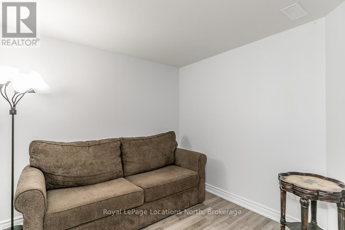 205 - 4 Anchorage Crescent, Collingwood, Ontario  L9Y 0Y6 - Photo 5 - S13030278
